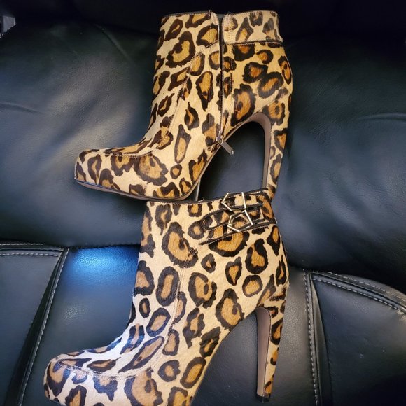 Leopard Bootie - Picture 1 of 5